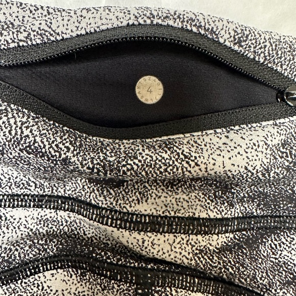 Lululemon
Leggings🖤 - Picture 7 of 7